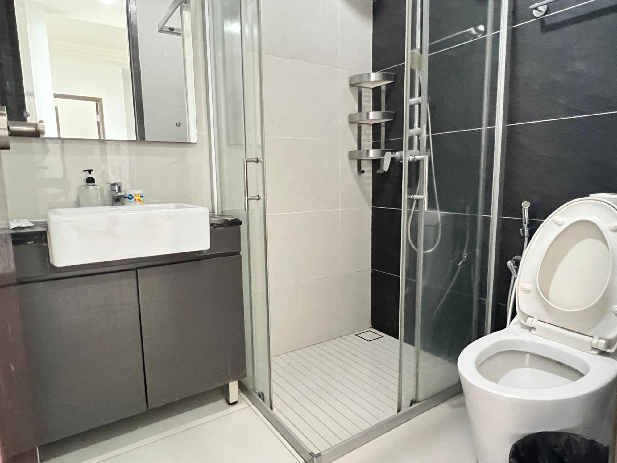 Dangabay 2r2b Seaview 4pax - By Wehome Pangsapuri *