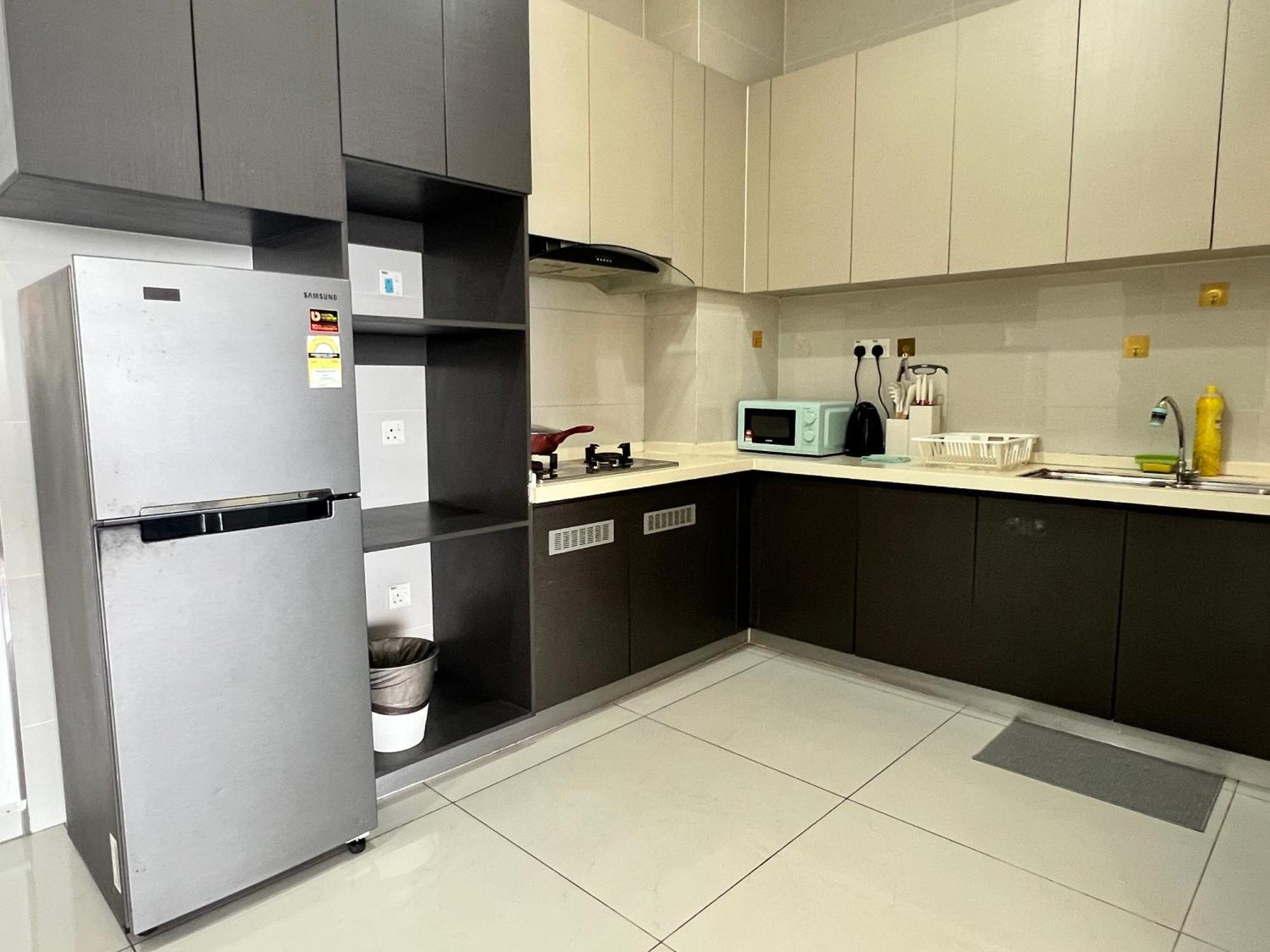 Dangabay 2r2b Seaview 4pax - By Wehome Pangsapuri Johor Bahru