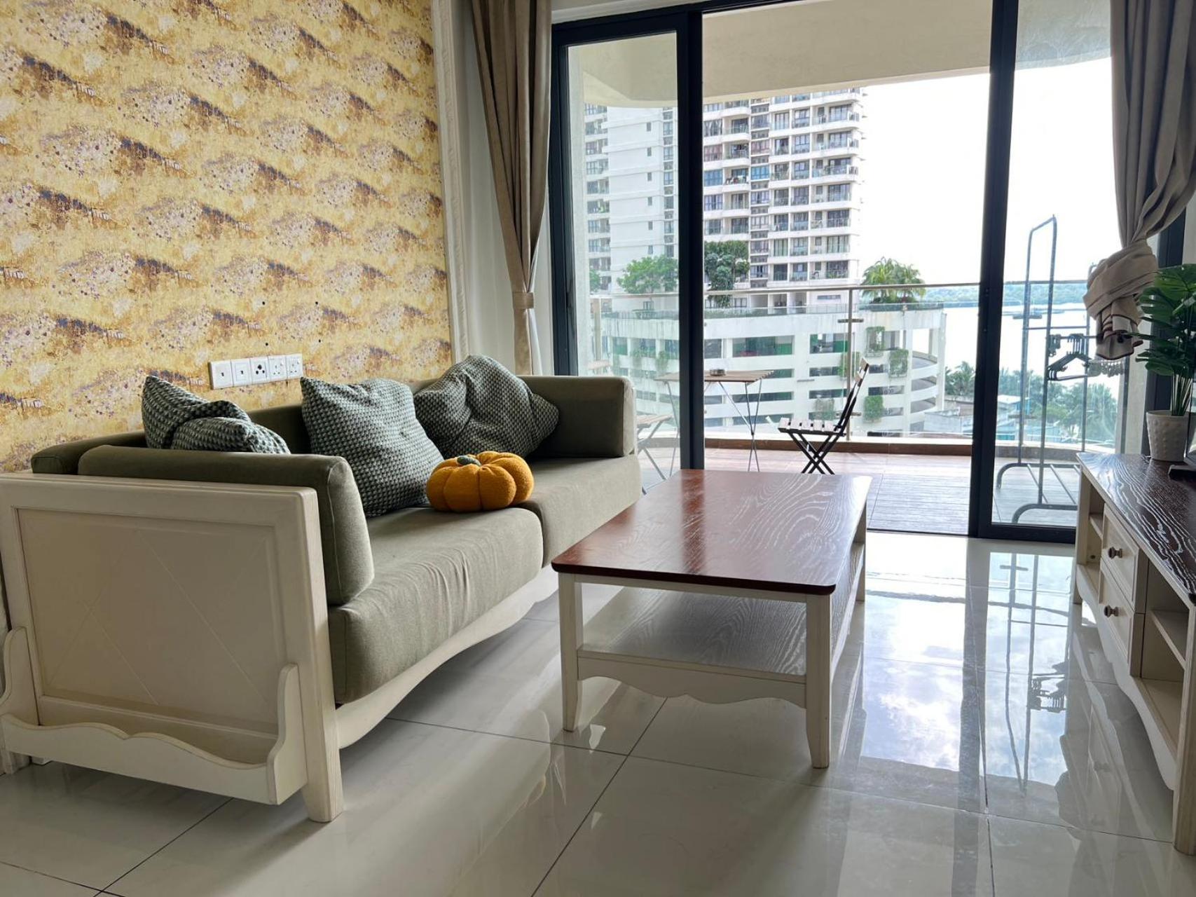 Dangabay 2r2b Seaview 4pax - By Wehome *