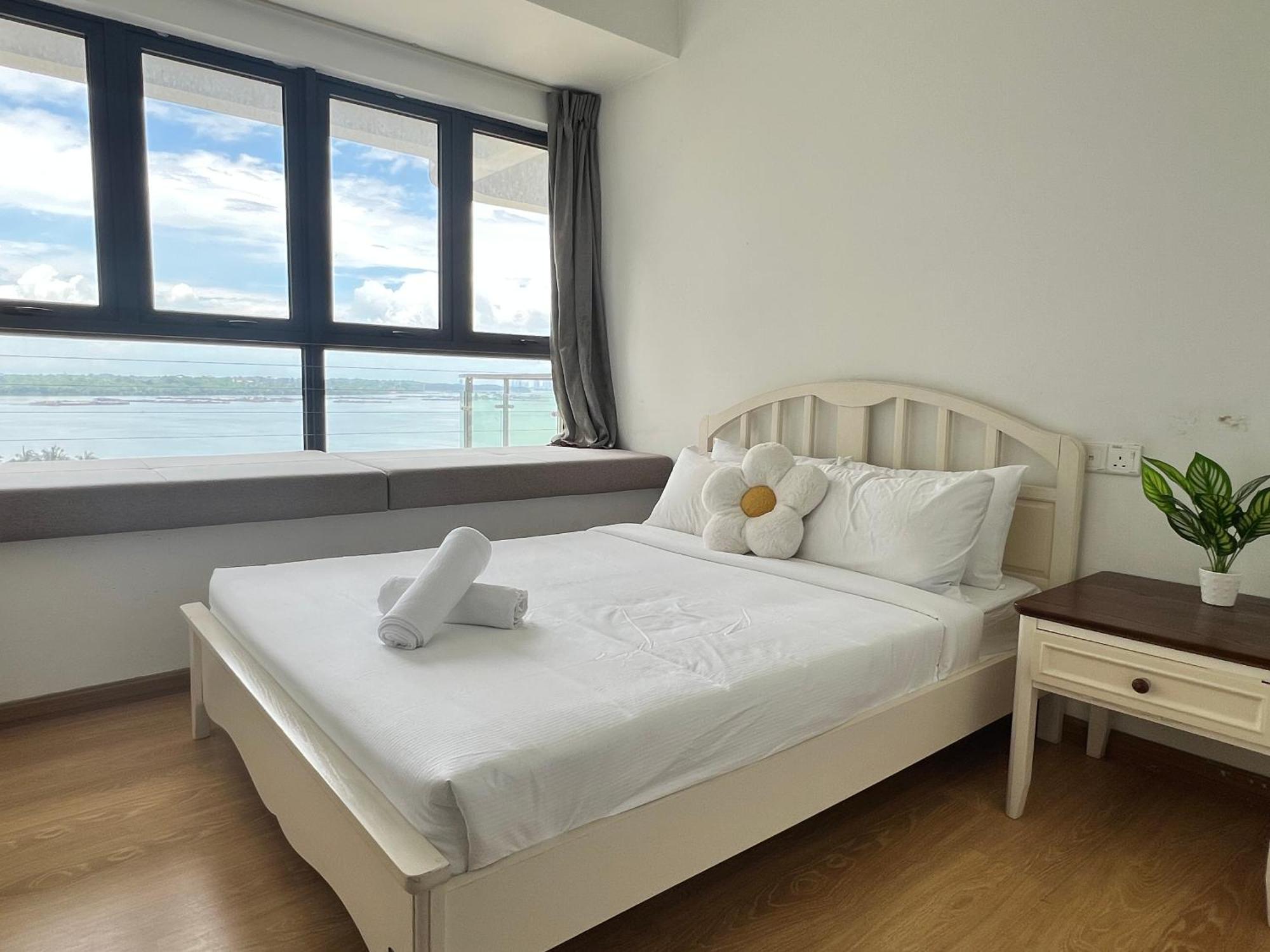 Dangabay 2r2b Seaview 4pax - By Wehome *